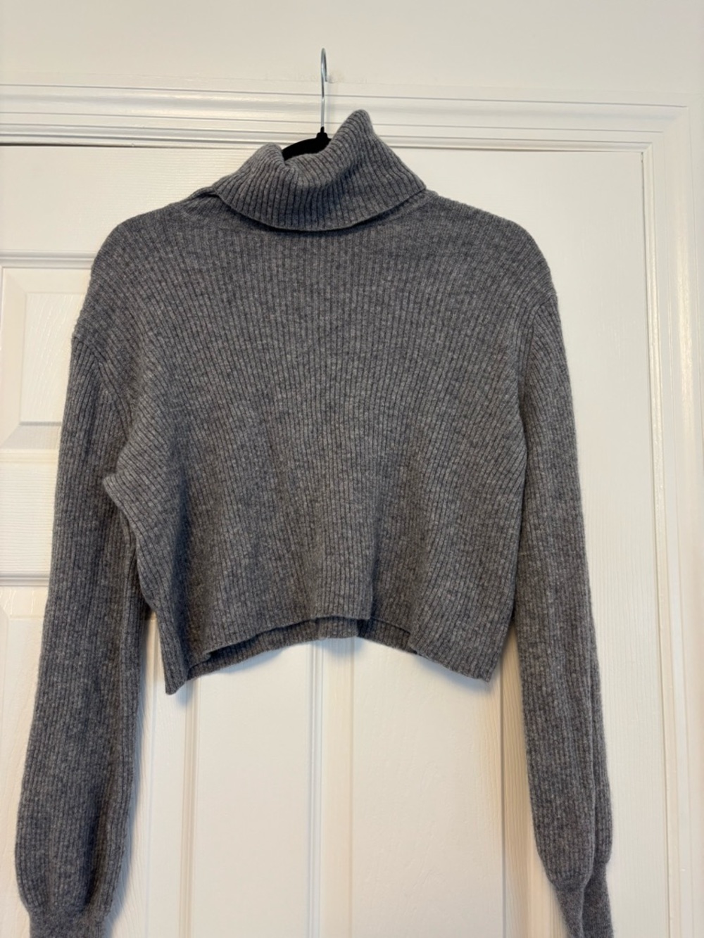 Reformation Luisa Cashmere Turtleneck Sweater Dark Gray Size M - Picture 7 of 11